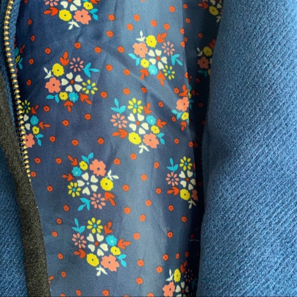 Tulle zipper coat. Rich blue with fun lining. - Picture 6 of 8